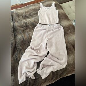 UGG Women's Soft Pink Lounge Set